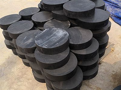 聂拉木板式橡胶支座由若干层橡胶片与薄钢板经加压硫化